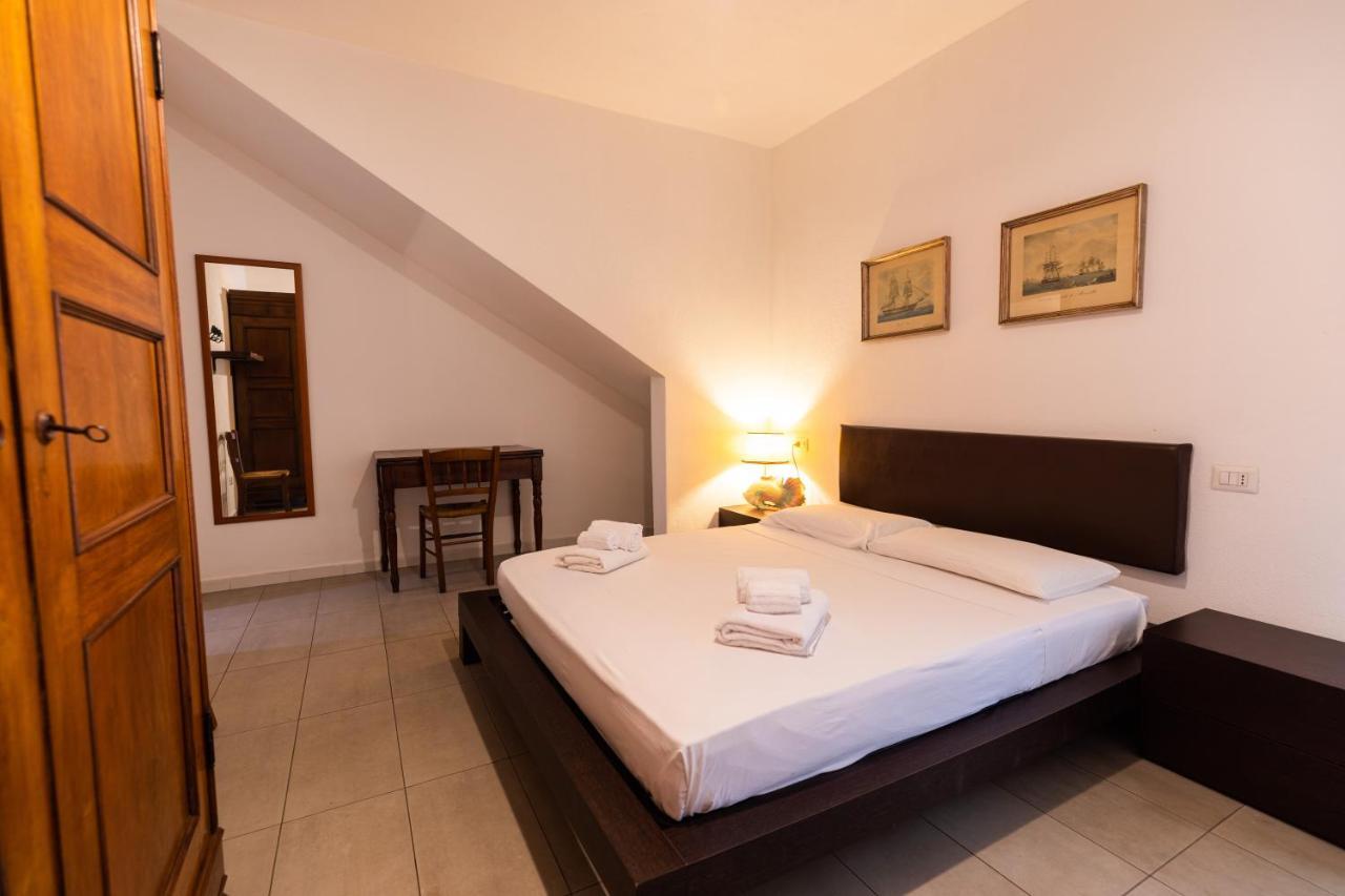 Theo'S Rooms Olbia Bagian luar foto