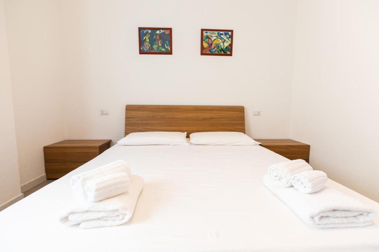 Theo'S Rooms Olbia Bagian luar foto