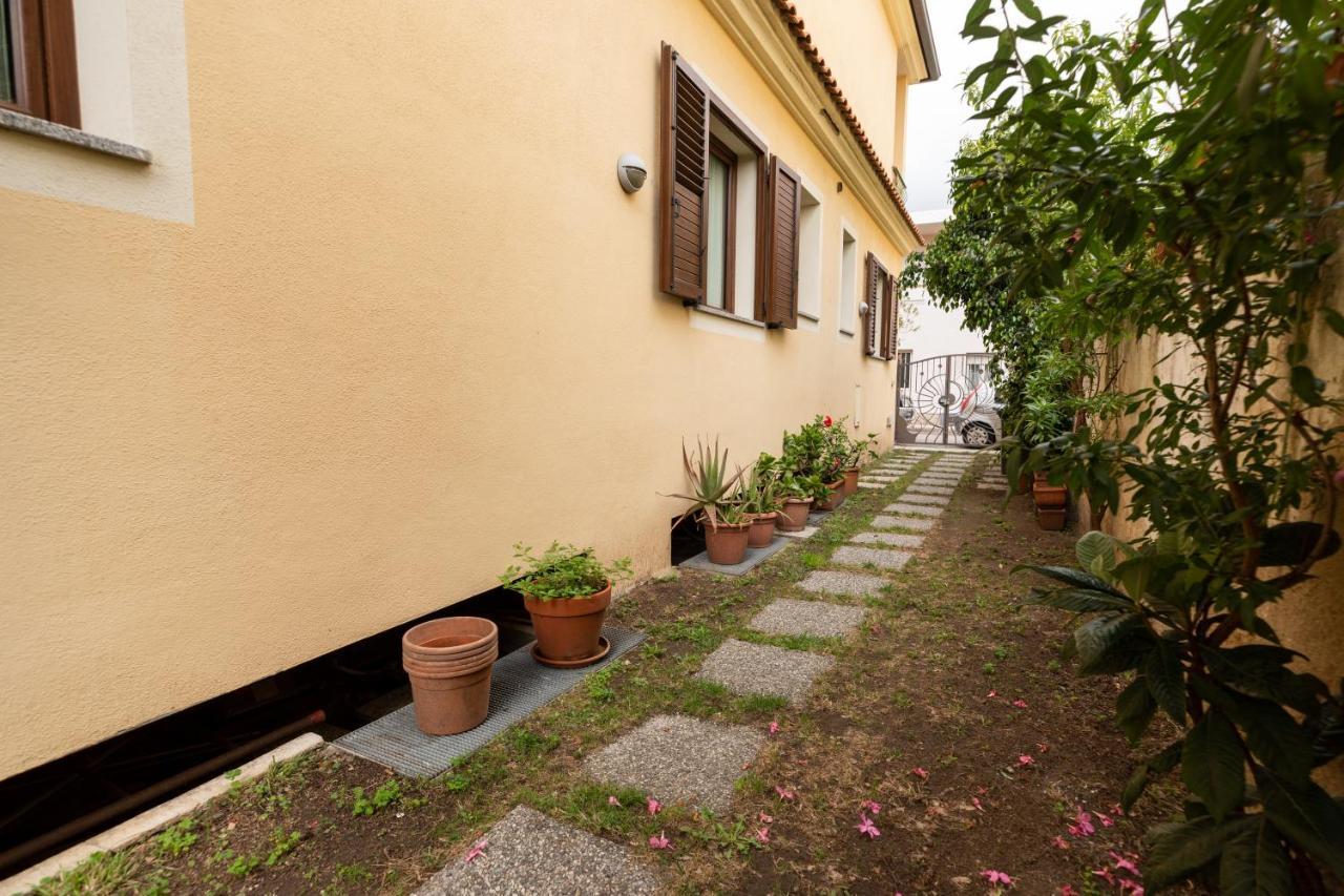 Theo'S Rooms Olbia Bagian luar foto