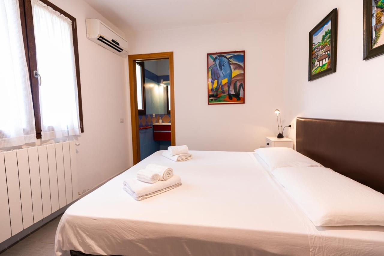 Theo'S Rooms Olbia Bagian luar foto