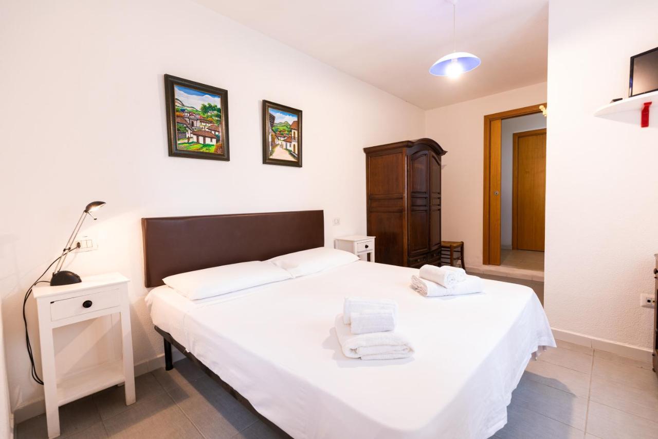 Theo'S Rooms Olbia Bagian luar foto