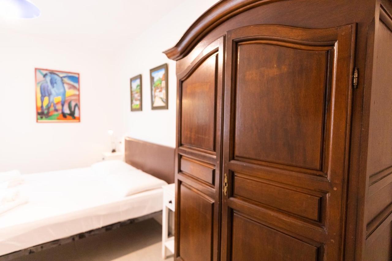 Theo'S Rooms Olbia Bagian luar foto