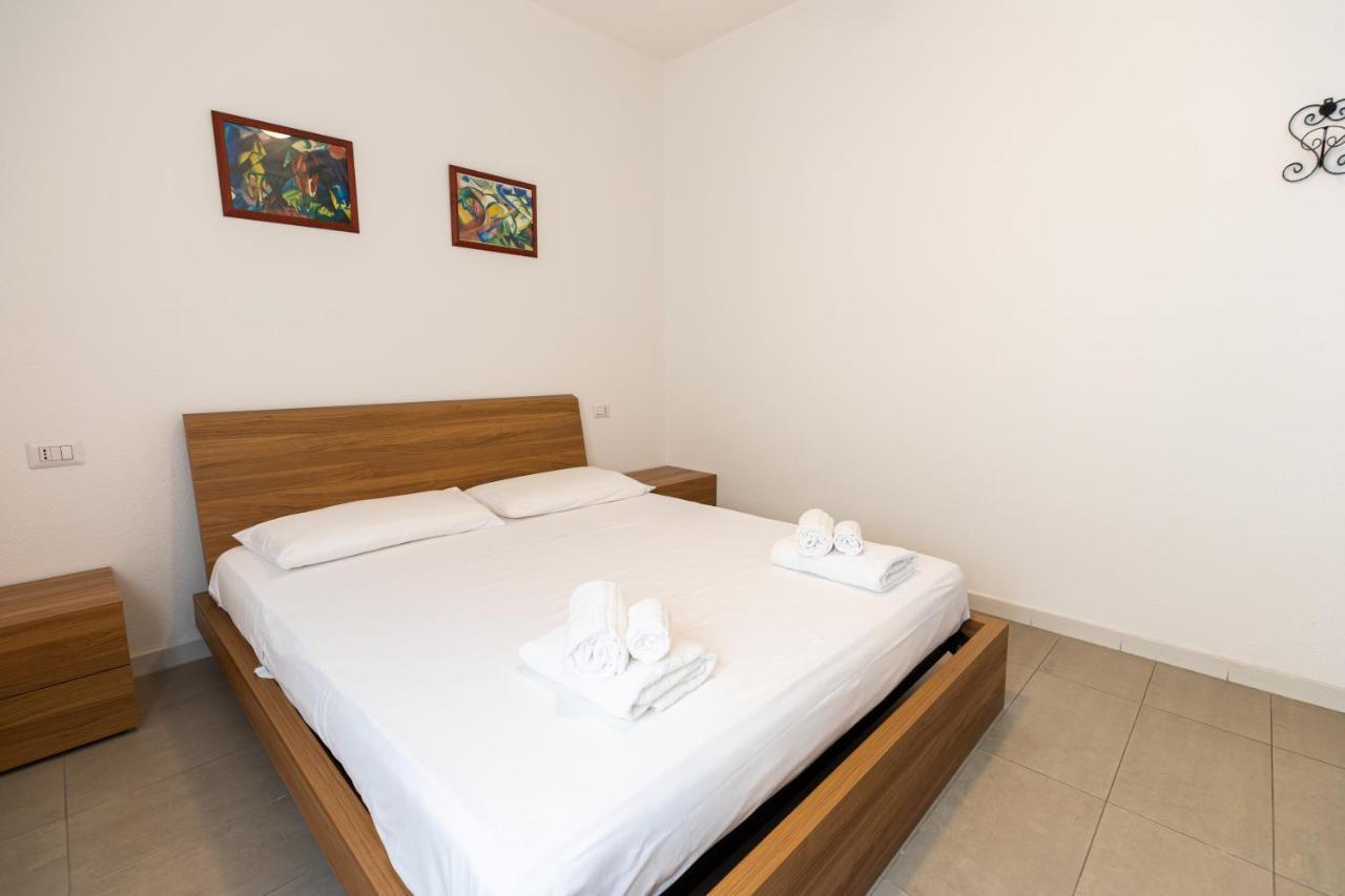 Theo'S Rooms Olbia Bagian luar foto